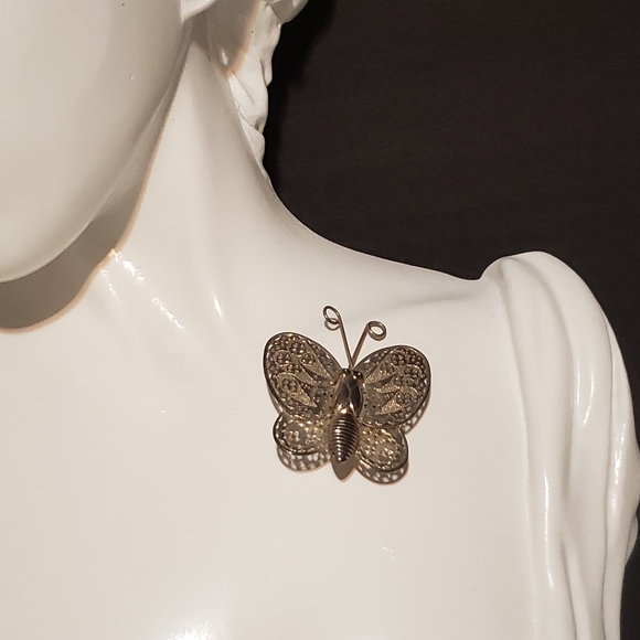 Vintage Butterfly Brooch, Filigree Silver Tone Pin - Picture 6 of 6
